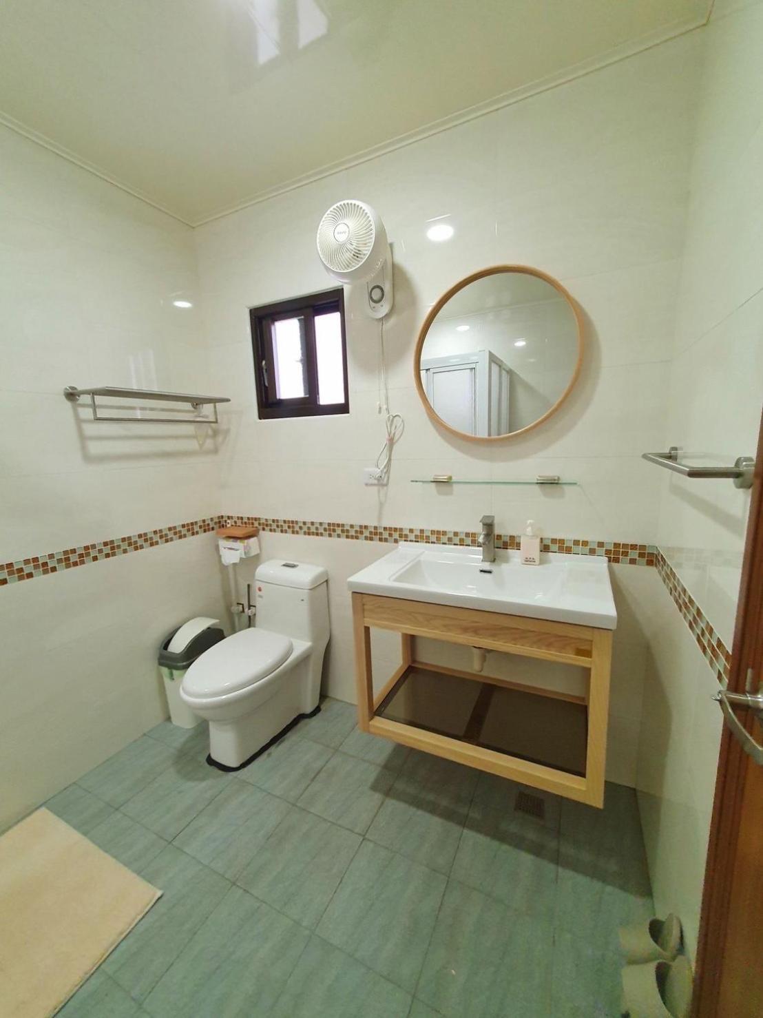 Travelers Hostel Маджонг Экстерьер фото